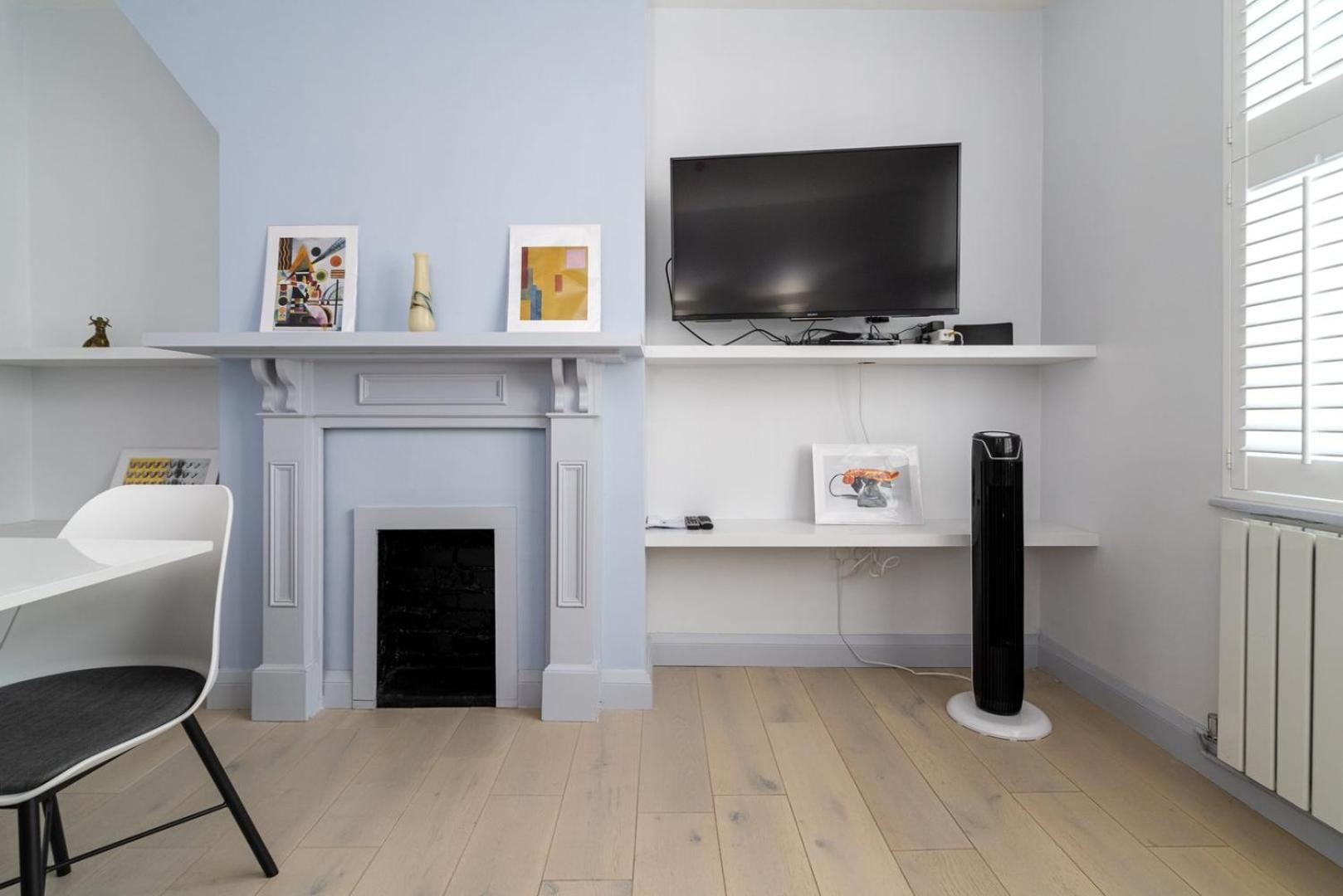 런던 Guestready - A British Charm In South Bank 아파트 외부 사진